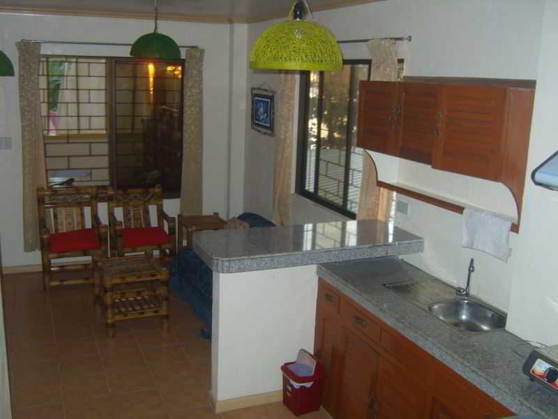 Sulu Plaza Hotel Manoc-Manoc Exterior photo