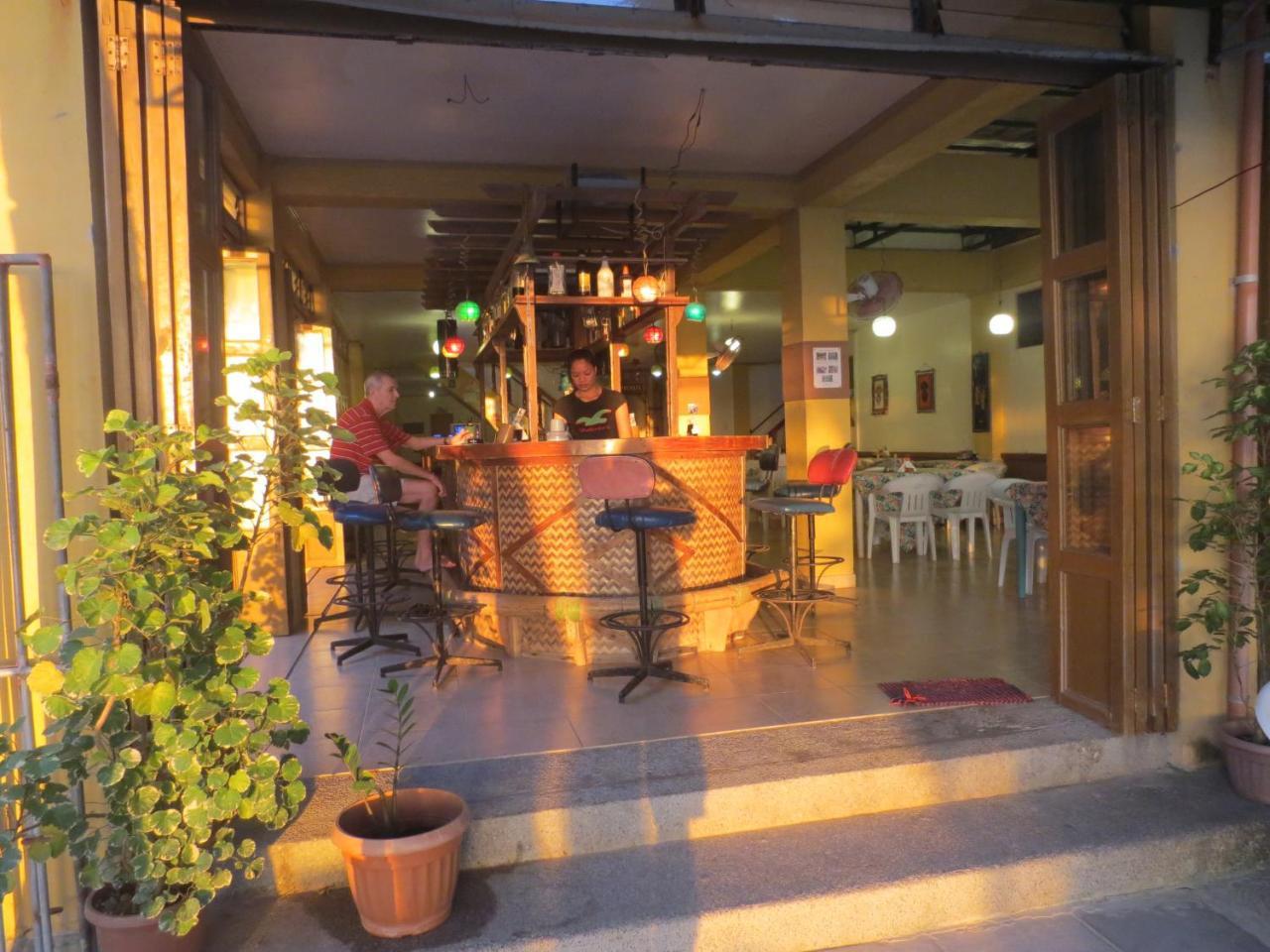 Sulu Plaza Hotel Manoc-Manoc Exterior photo